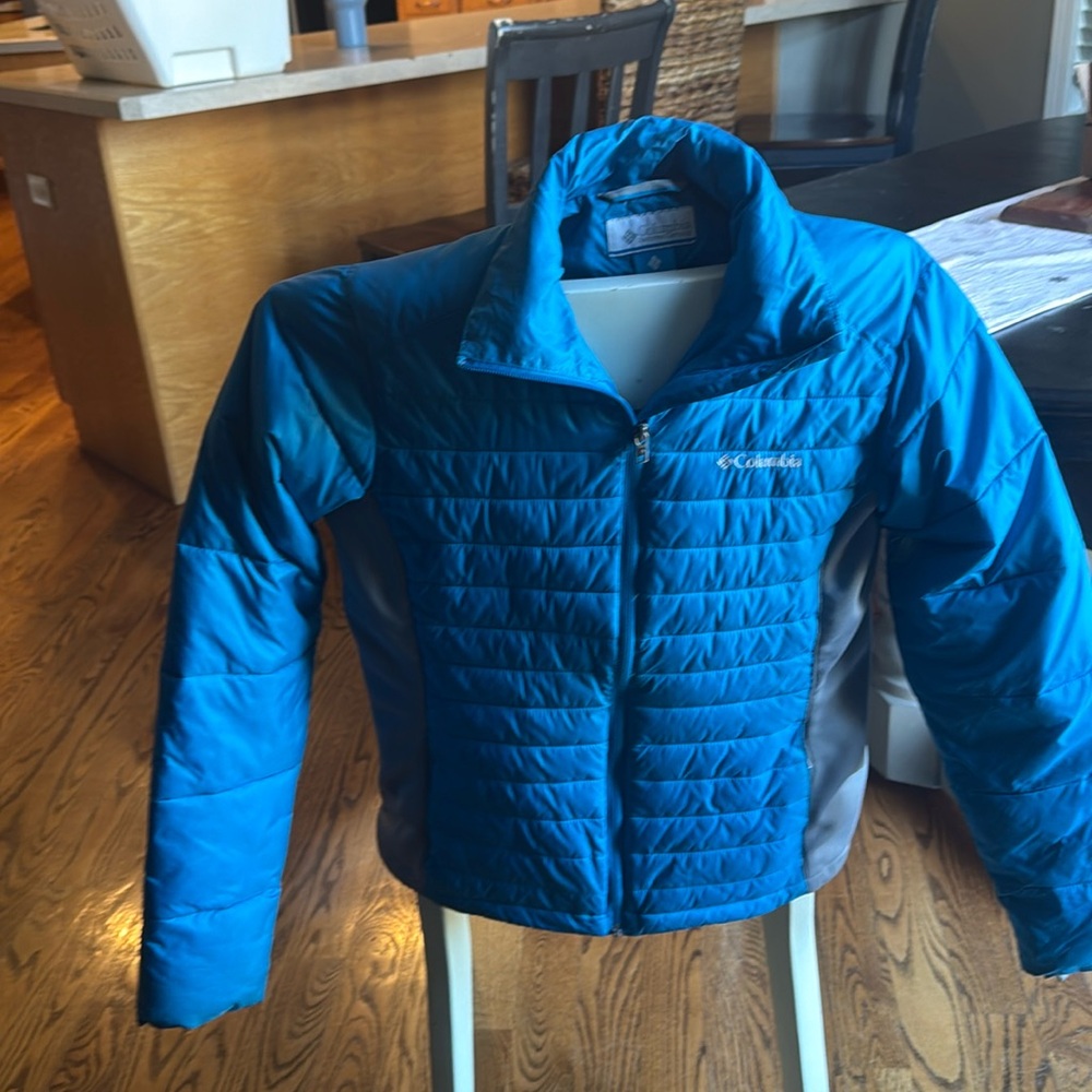 Columbia women’s lightweight winter coat